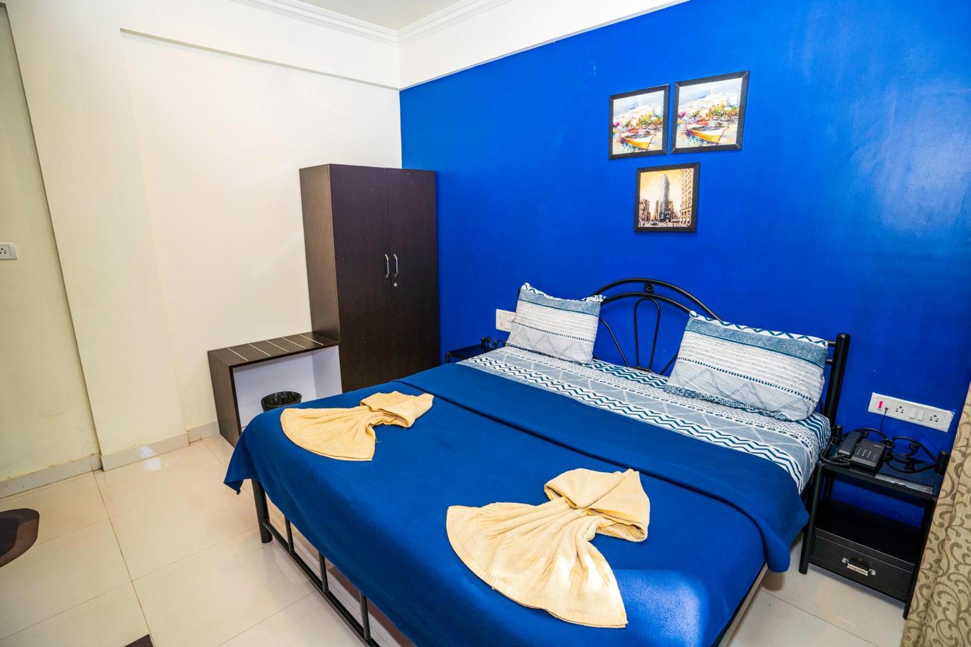 Hotel 7 Seas Vagator Bagian luar foto