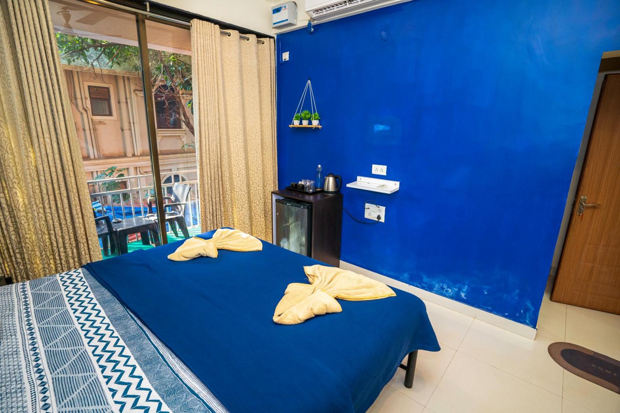 Hotel 7 Seas Vagator Bagian luar foto