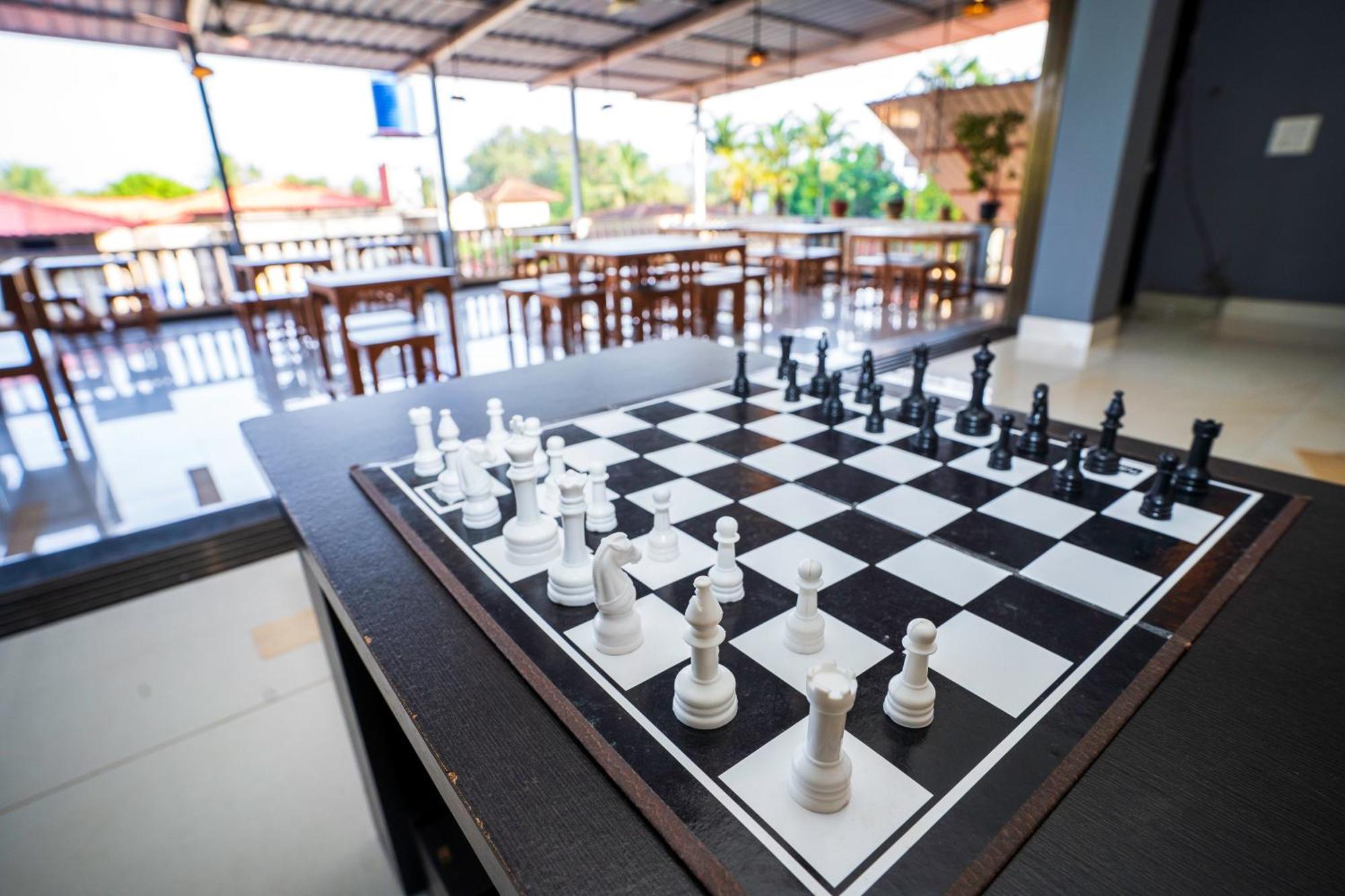 Hotel 7 Seas Vagator Bagian luar foto