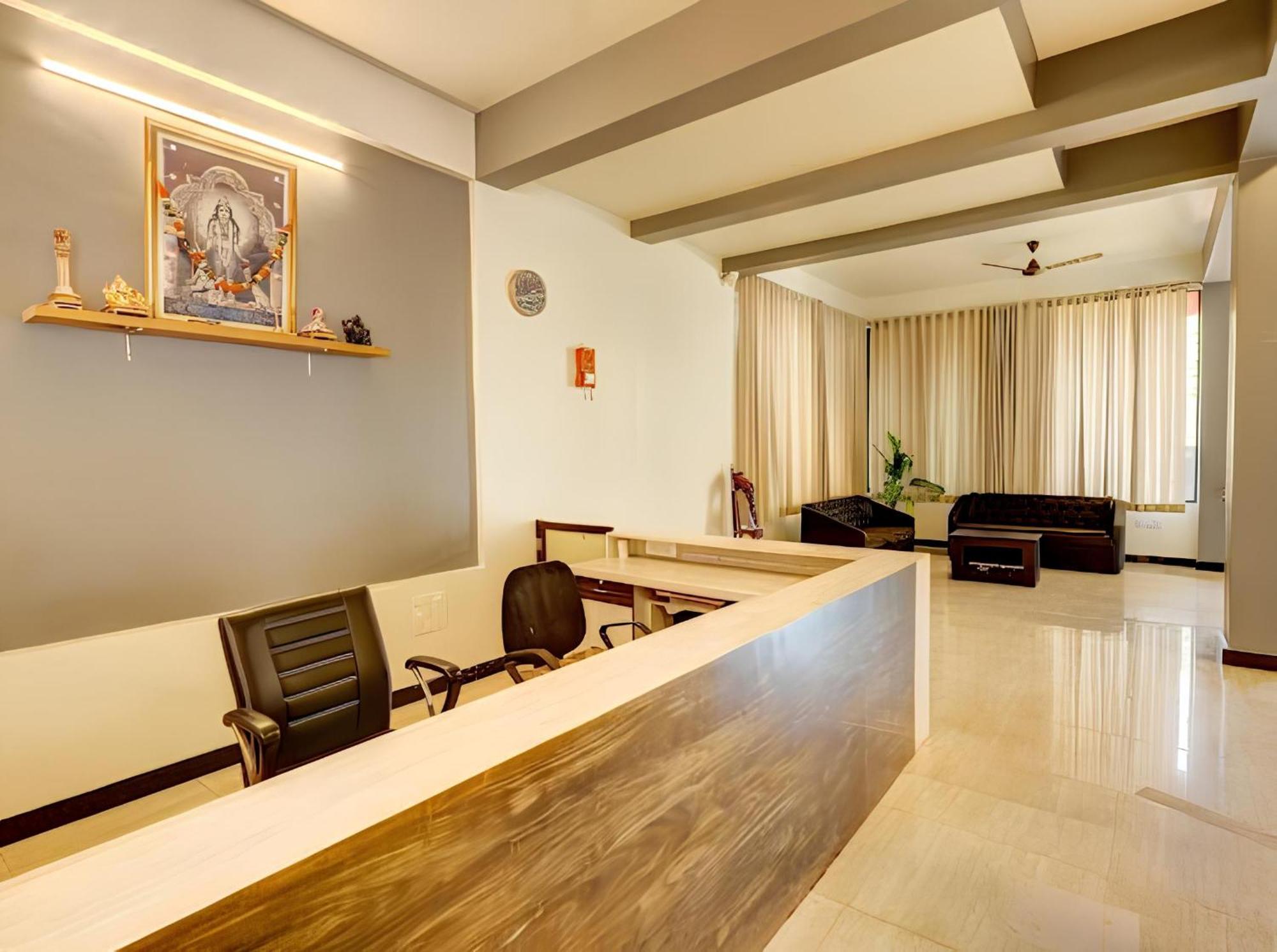 Hotel 7 Seas Vagator Bagian luar foto